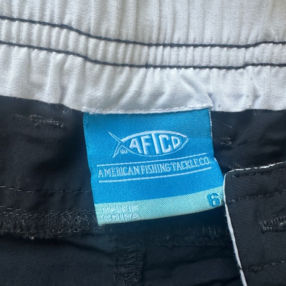 AFTCO women’s shorts size 6 - Picture 3 of 8